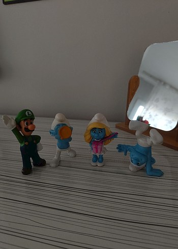 Mavi şirinler Figürler ve Luigi Aksiyon Figürleri