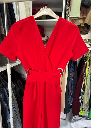 Kırmızı V Yaka Kemerli Midi Tulum - Görsel 3