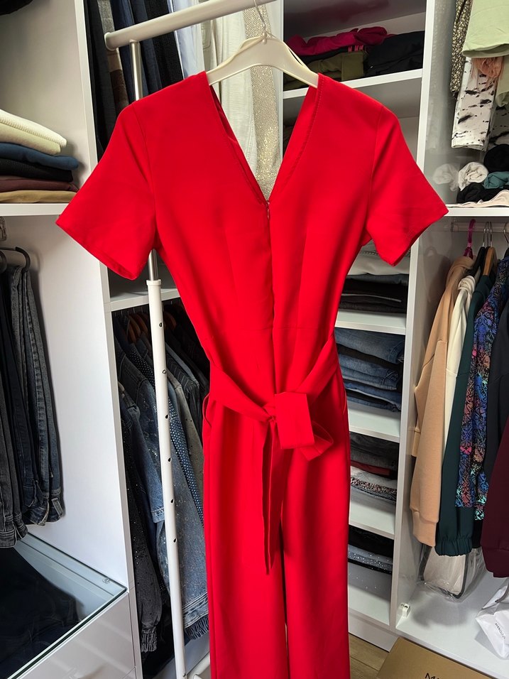 Kırmızı V Yaka Kemerli Midi Tulum - Görsel 4