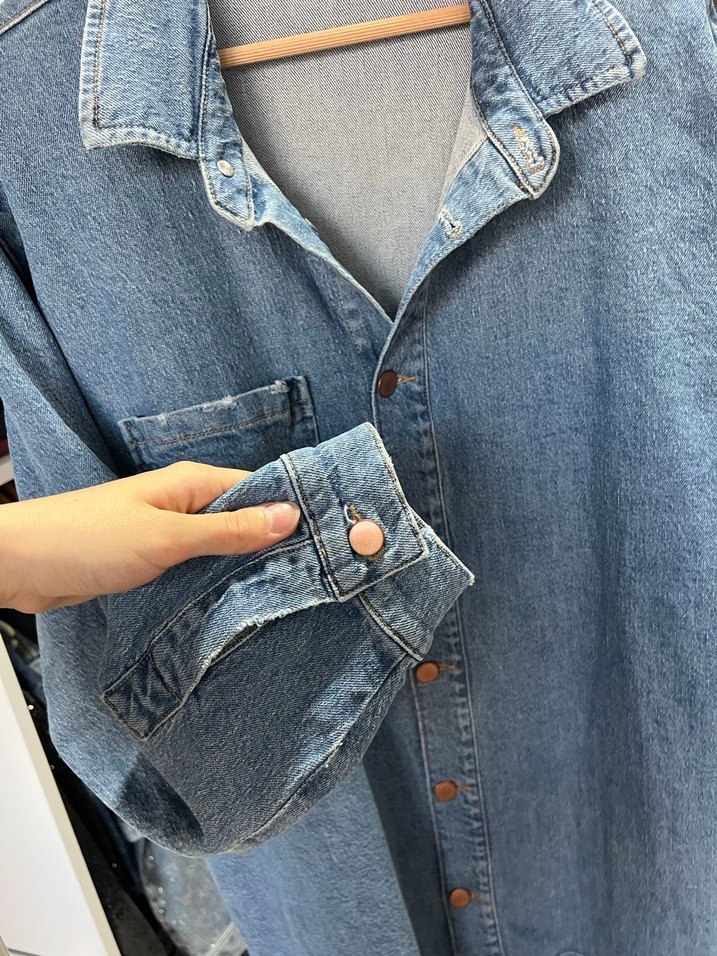 Good American Düğmeli Mavi Denim Kadın Ceket - Görsel 4