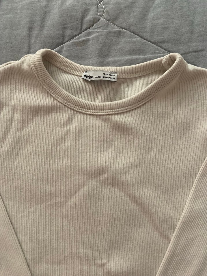 Bershka uzun kollu krem üst - Görsel 2