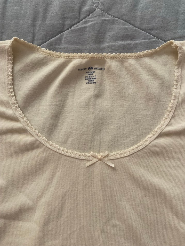 Brandy Melville orjinal kadın top - Görsel 2