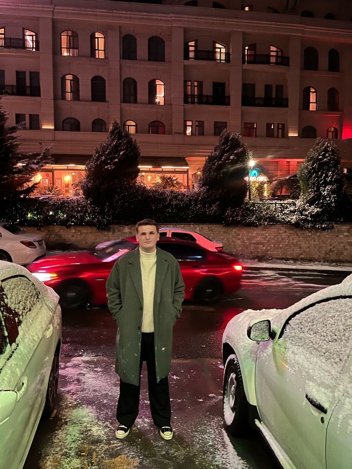 Siyah Düğmeli Oversize Klasik Kaban - Görsel 4