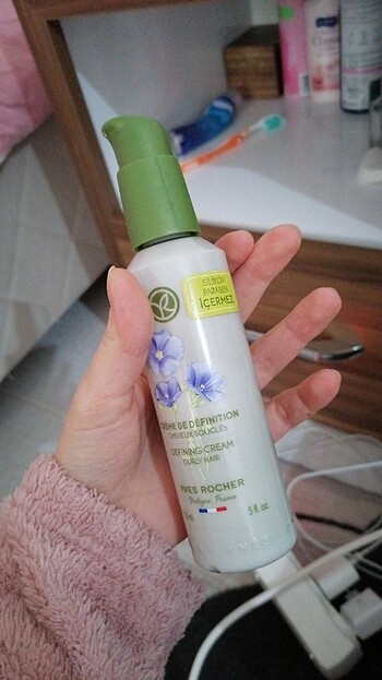 Yves rocher bukle belirginleştiren saç kremi