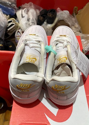 37 Beden beyaz Renk 37 numara Nike