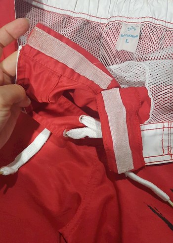 l Beden Kırmızı Baskılı Erkek Midi Yüzme Şortu