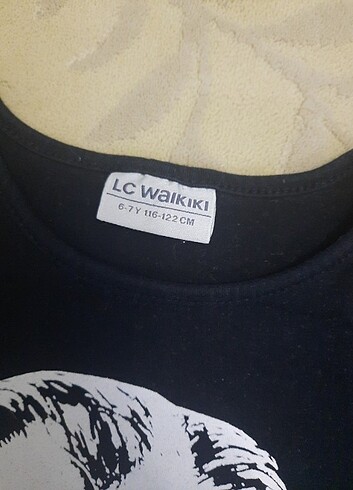 LC Waikiki Atatürk baskılı body 