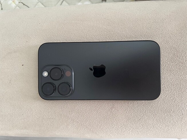 İphone Siyah 15 PRO 256 GB