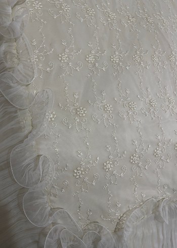 İşlemeli Beyaz Yatak Örtüsü - Görsel 4