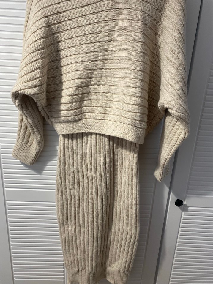 Bej Uzun Kollu Boğazlı Örgü Kadın Kazak - Görsel 3