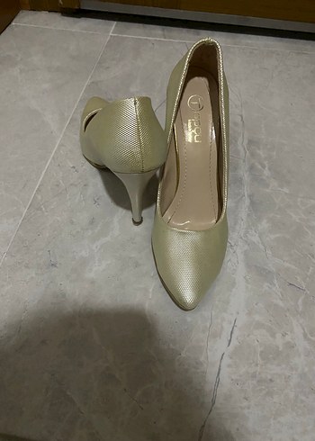 Bej Parlak Yılan Desenli Stiletto Topuklu - Görsel 2