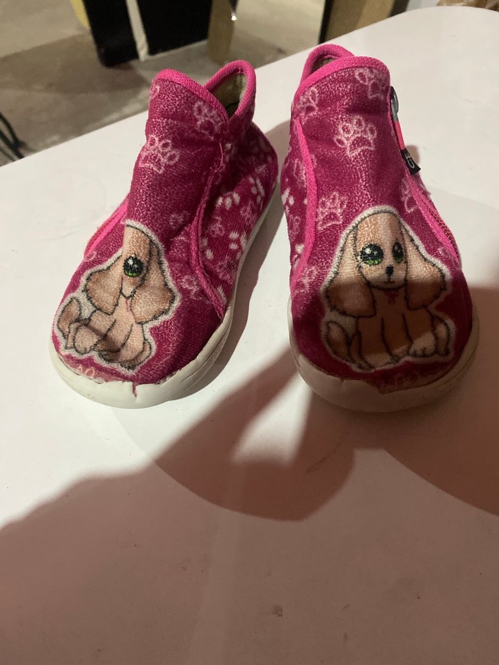 Kızlar için Pembe Nakışlı Sıcak Terlikler - Görsel 2