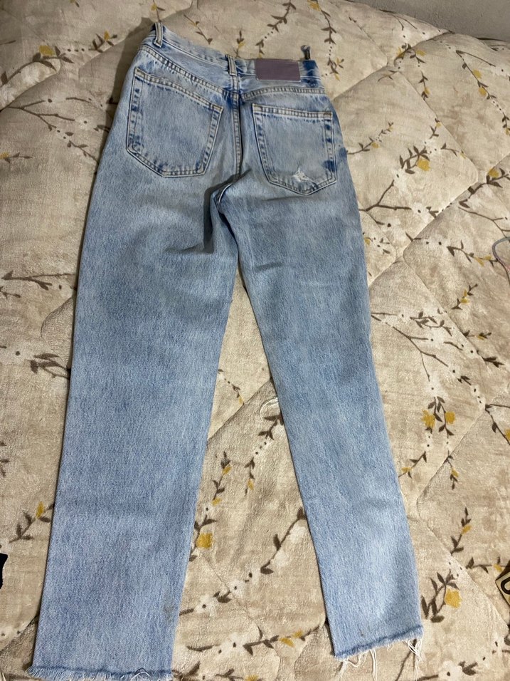 Kadın Mavi Yırtık Denim Jean - Görsel 2