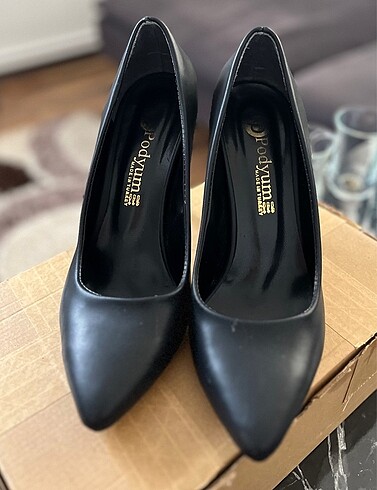 39 Beden Siyah stiletto ayakkabı