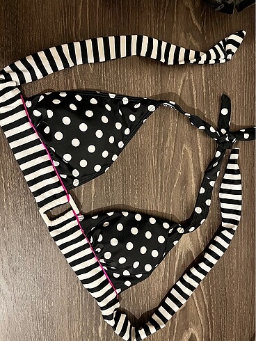 Bikini Üstü