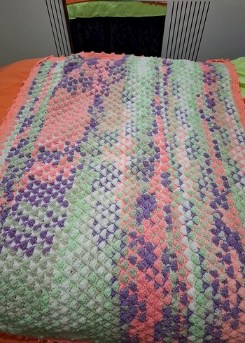 Çocuklar için Pastel Renkli Batik Desenli Battaniye