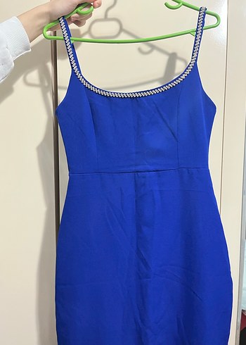 Zincir Detaylı Mavi Midi Elbise - Görsel 2