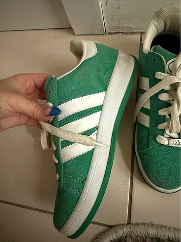 Adidas spor ayakkabı