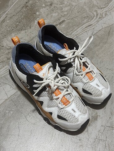 39 Beden Skechers Ayakkabı
