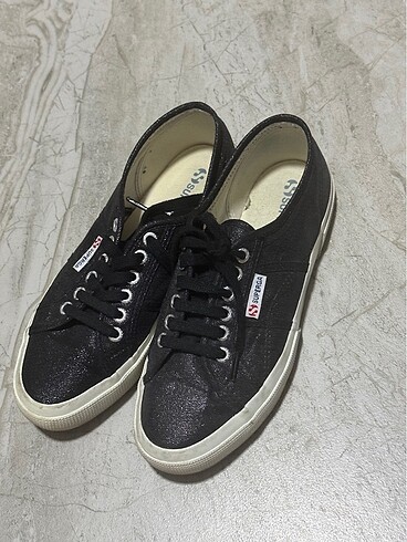 Superga ayakkabı