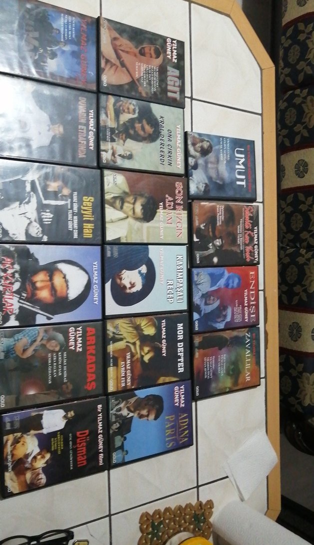 Yılmaz Güney Film Koleksiyonu DVD
Tane ile satılır - Görsel 2