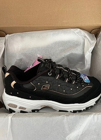 37 Beden Skechers