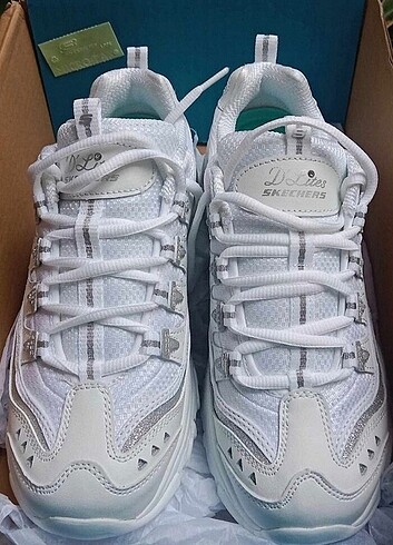 Skechers