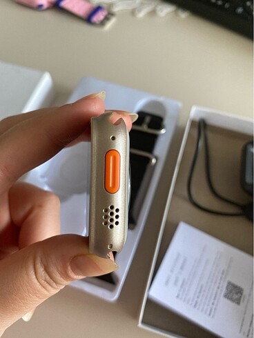 Siyah kordonlu akıllı saat - Görsel 4