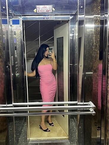 40 Beden pembe Renk Pembe Midi Elbise ? Barbie Esintili ve Zarif