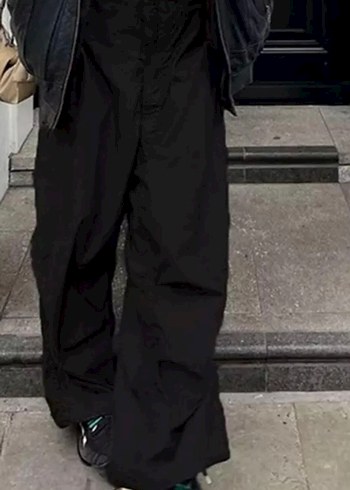 Siyah Paraşüt Pantolon - Görsel 2