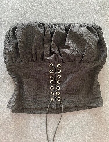 İpli straplez crop gothic
