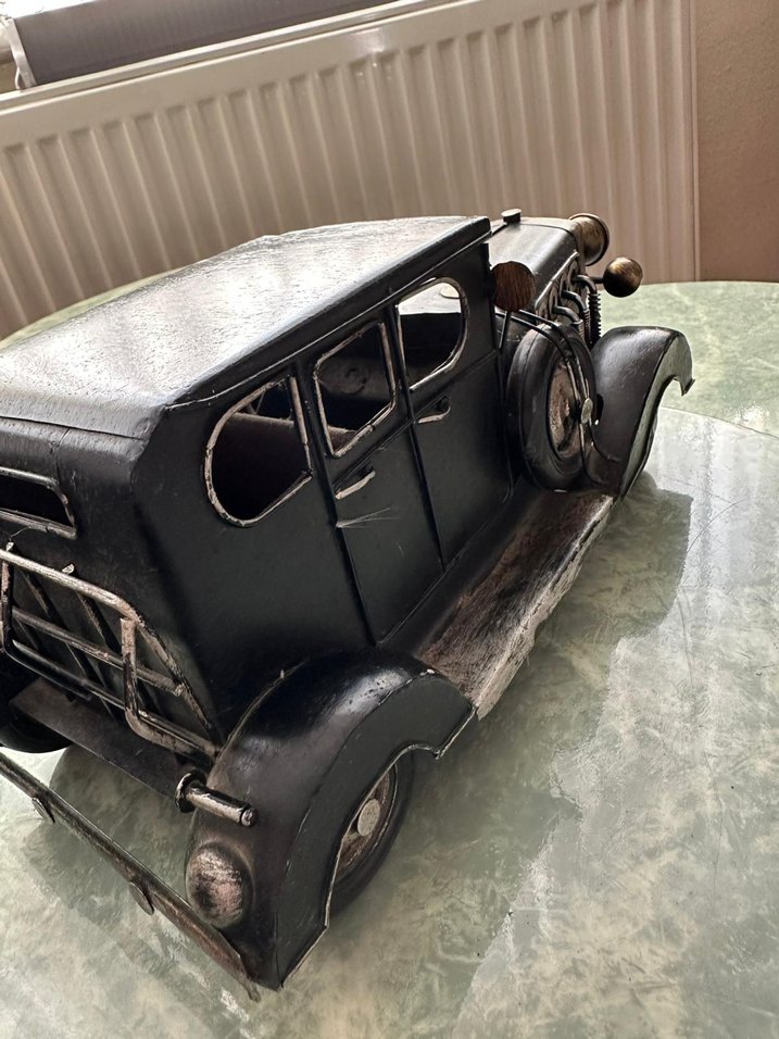 Siyah Retro klasik demir araba - Görsel 4