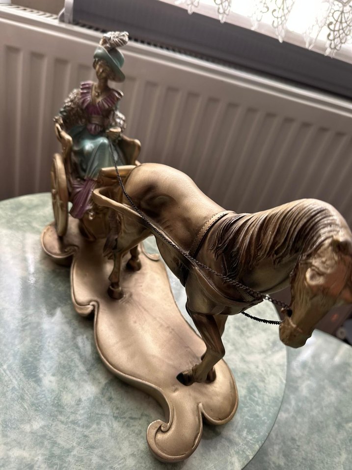 Diger Koyu Camel At ve Sürücü Biblo - Görsel 3