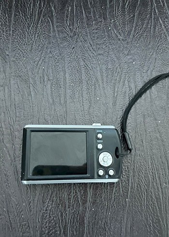 Siyah Samsung Dijital Kamera - Görsel 2