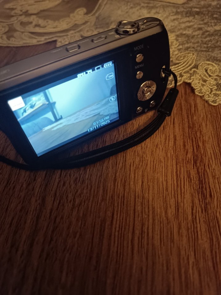 Siyah Samsung Dijital Kamera - Görsel 5