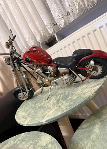 Beden Kırmızı Metal Motosiklet Biblosu