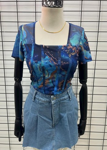 KARA YAKA DESENLİ TÜL CROP MAVİ RENGİ