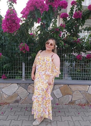 Trendyol & Milla CİCEKLİ YAZLİK ELBİSE