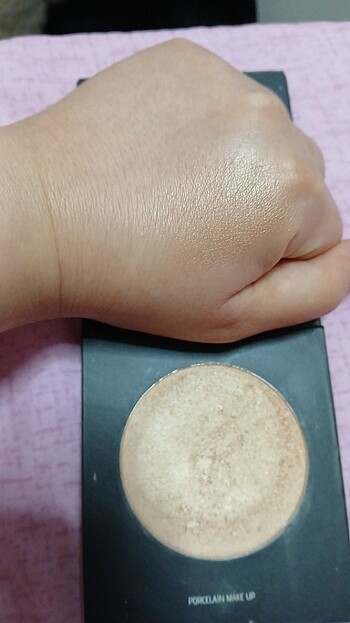 Beden NEW WELL DERMA HIGHLIGHTER