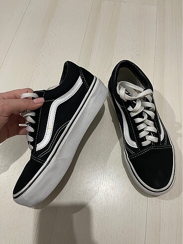 38 Beden siyah Renk Vans tabanlı