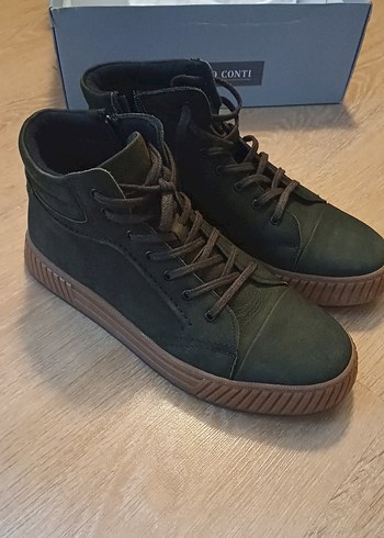 CLAUDIO CONTI HAKIKI DERI ERKEK BOT - Görsel 3