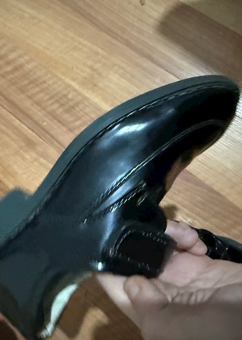 Parlak Siyah Tokalı Çocuk Özel Ayakkabı - Görsel 2