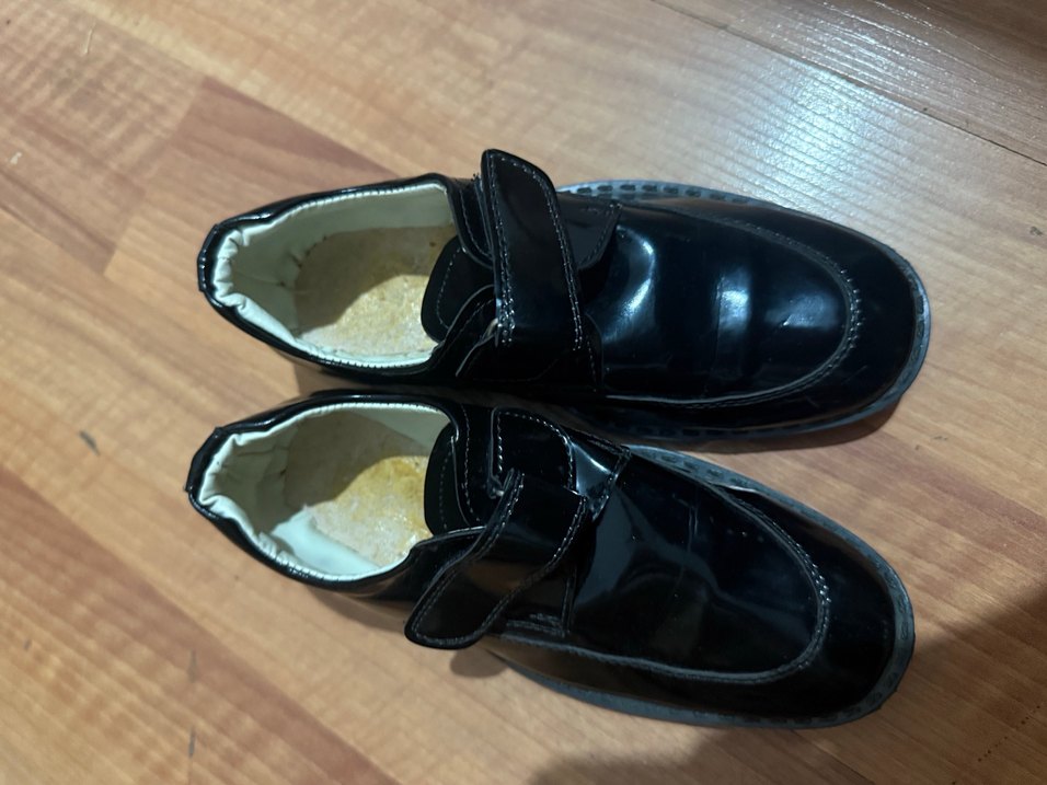 Parlak Siyah Tokalı Çocuk Özel Ayakkabı - Görsel 3