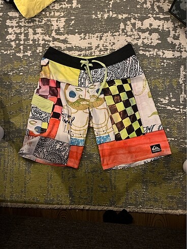 Quiksilver deniz şortu