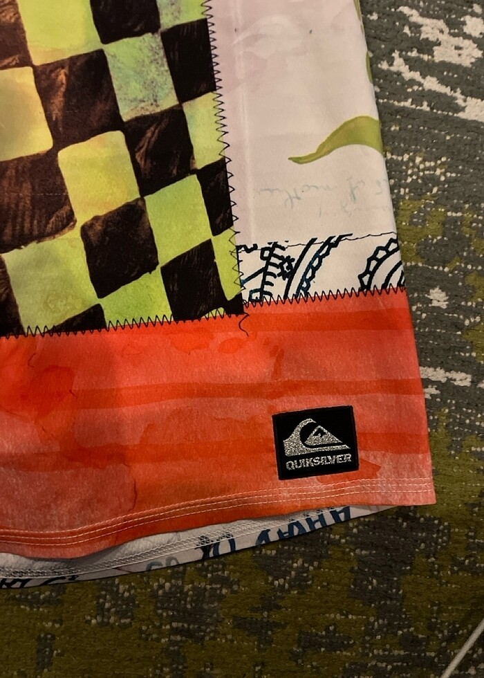 Quiksilver deniz şortu - Görsel 2