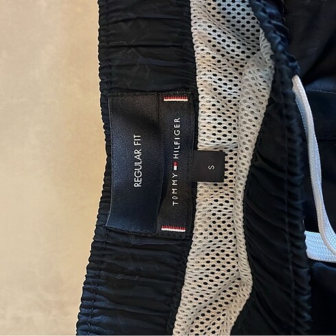 Tommy Hilfiger deniz şortu - Görsel 2