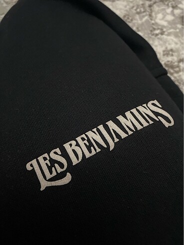 m Beden Les Benjamins sweatshirt