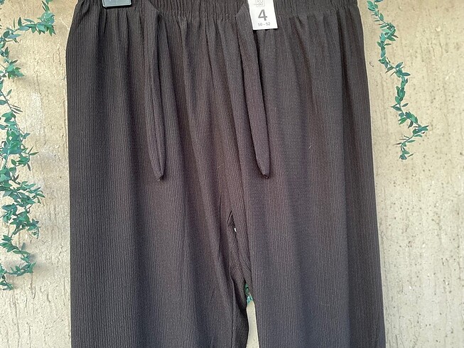 52 Beden siyah Renk KADO PANTOLON