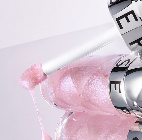 Sephora Sephora Outrageous Plump Effect Lip Gloss