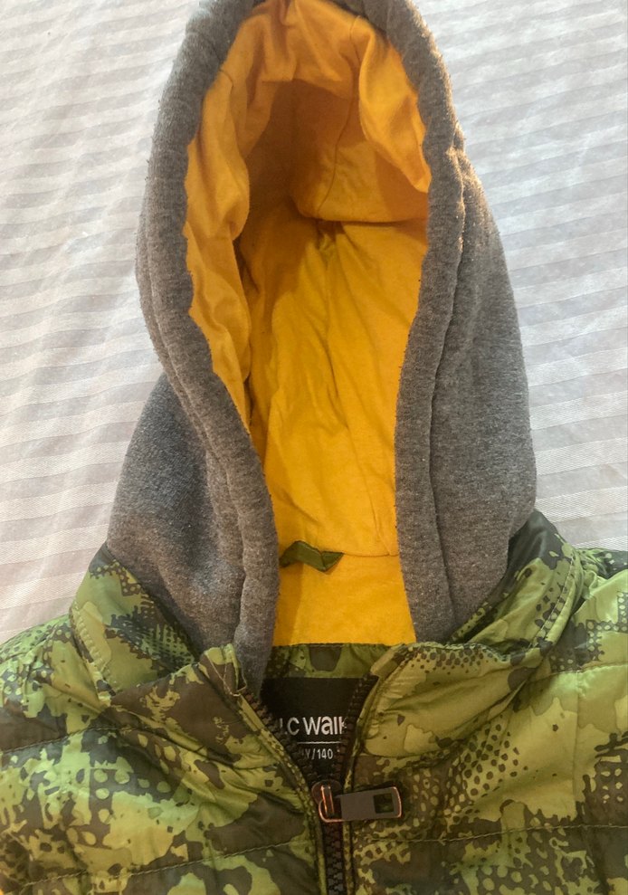 Erkek Çocuk Kamuflaj Desenli Kapüşonlu Yelek - Görsel 2